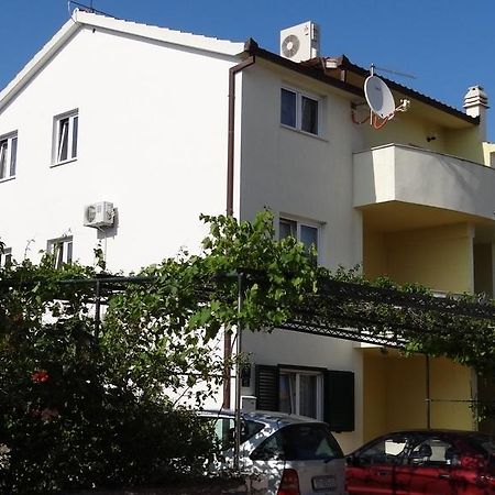 Apartments Milka Трогір Екстер'єр фото